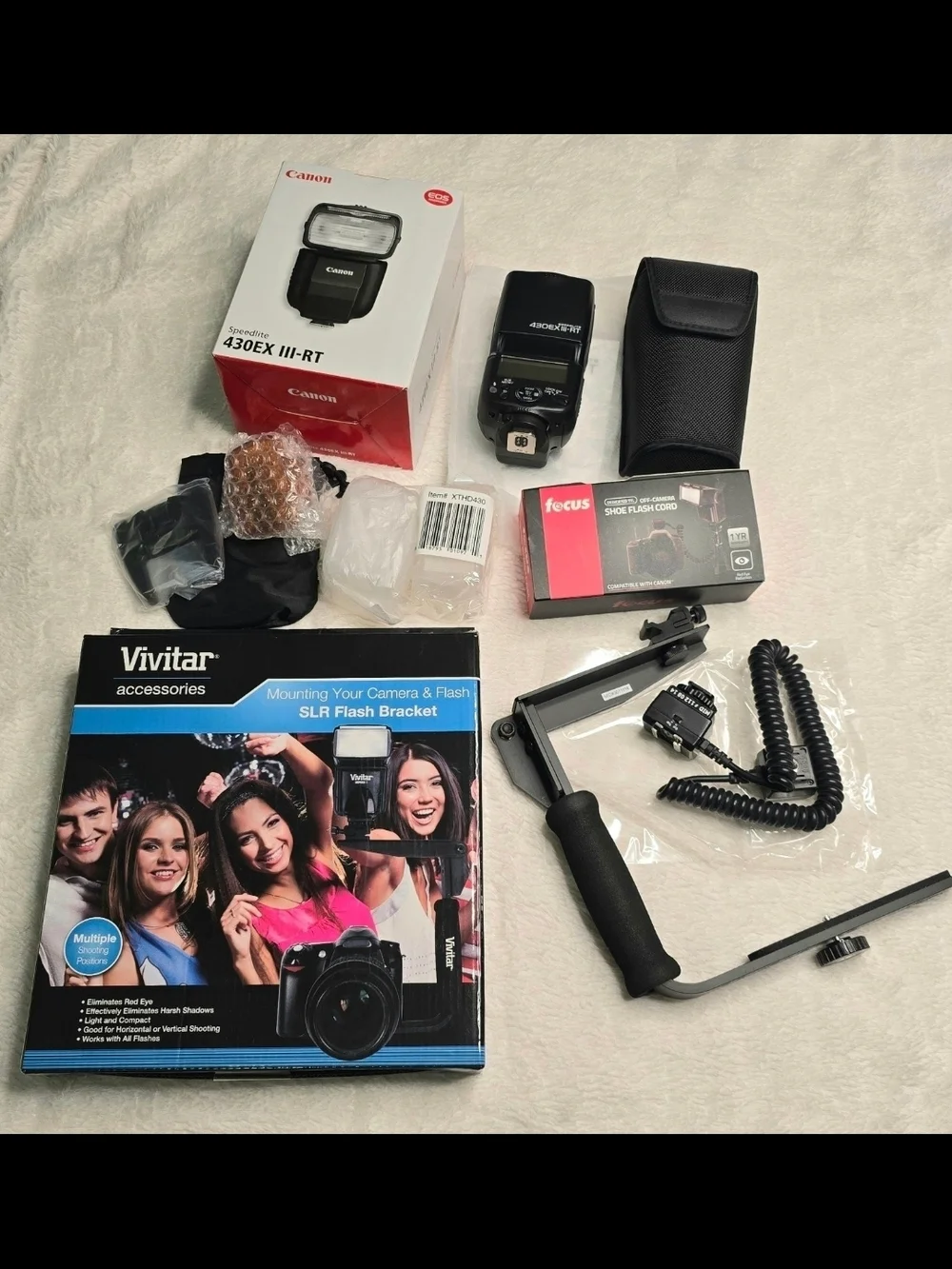 Canon Speedlite 430EX III-RT On Camera Flash w/Bounce Hard Dome Diffuser Bundle